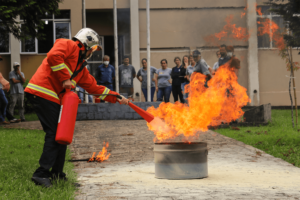 A importância da Brigada de Incêndio - material de incêndio